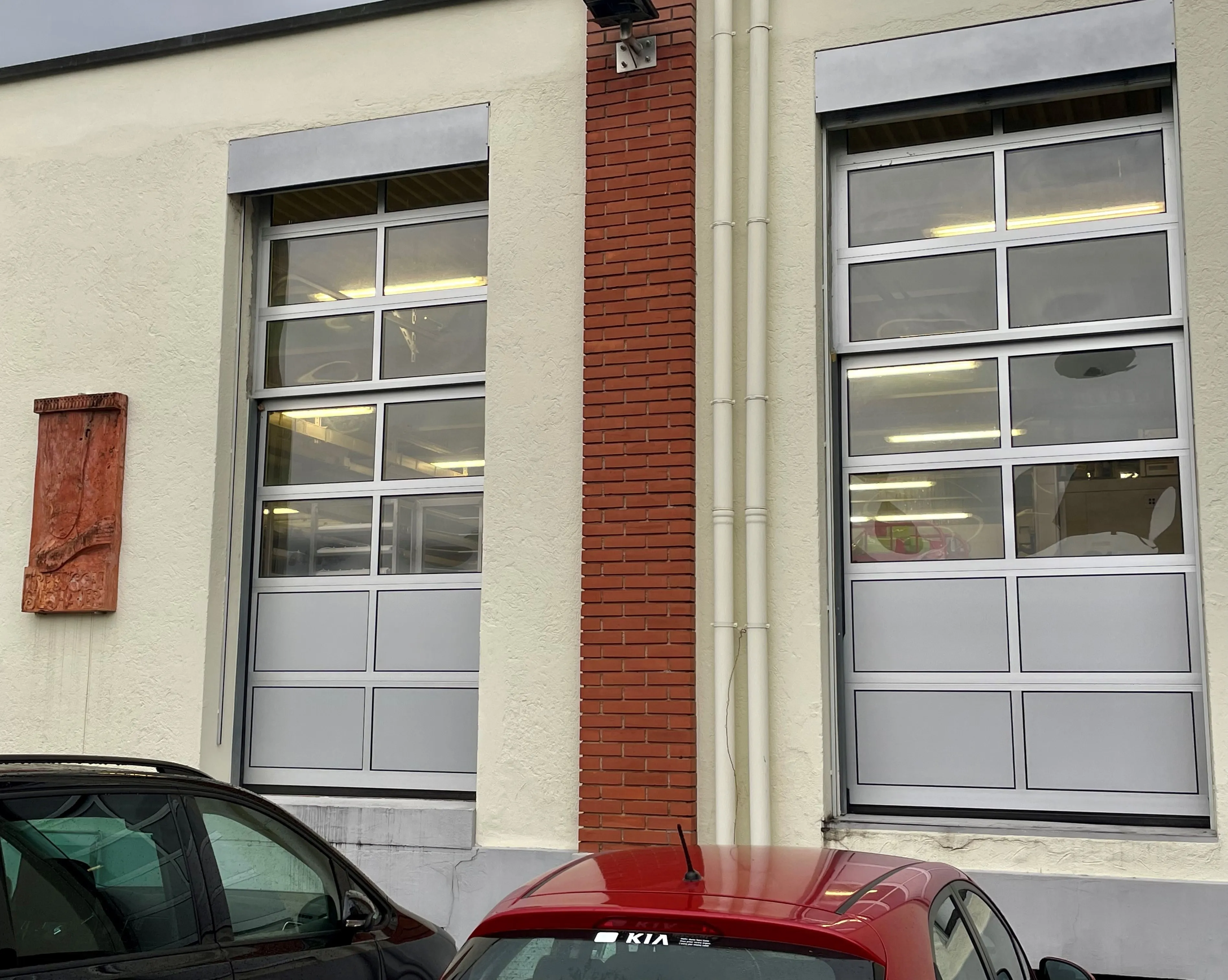 Zwei Toranlagen an den Produktionslagern bei Steiner-Beck AG in Wetzikon